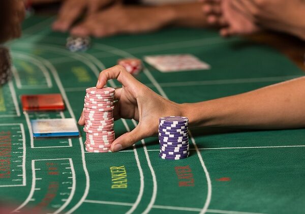 Why People See Baccarat as a Less Complex Casino Game Than Blackjack or Poker