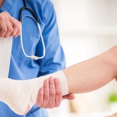 How Do Specialists Unite in Fracture Care
