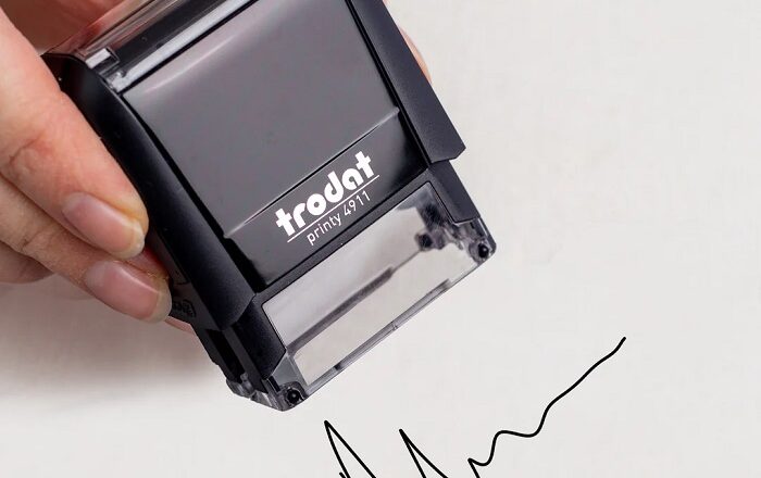How Do You Keep Your Custom Signature Rubber Stamp Alive and Sharp