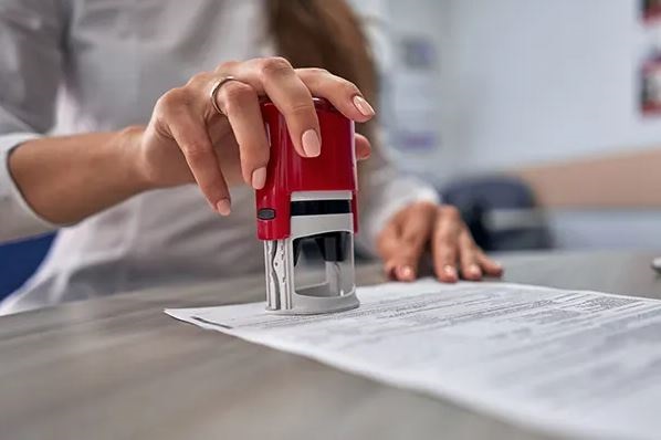 What Should Businesses Understand about Using Signature Stamps Effectively